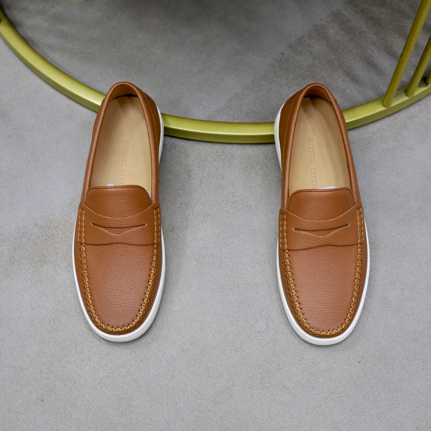 Men's men's shoes 💰480💰BOTTEG* VENET* - high-end boutique Size: 38-44 (45 customized) BV new product, calfskin surface, water-dyed cowhide lining, classic style harmoniously blends with contemporary fashion temperament, rubber soles are light and flexible, water-dyed cowhide lining!